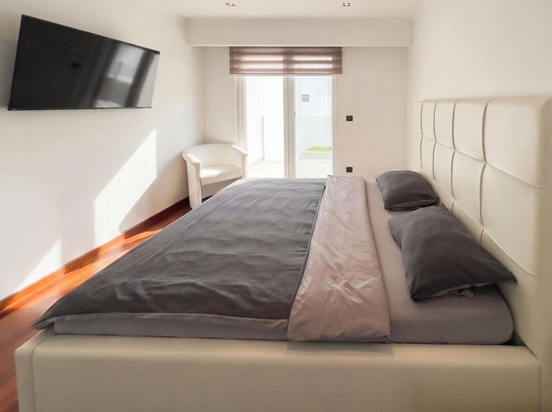 Another bedroom with double bed