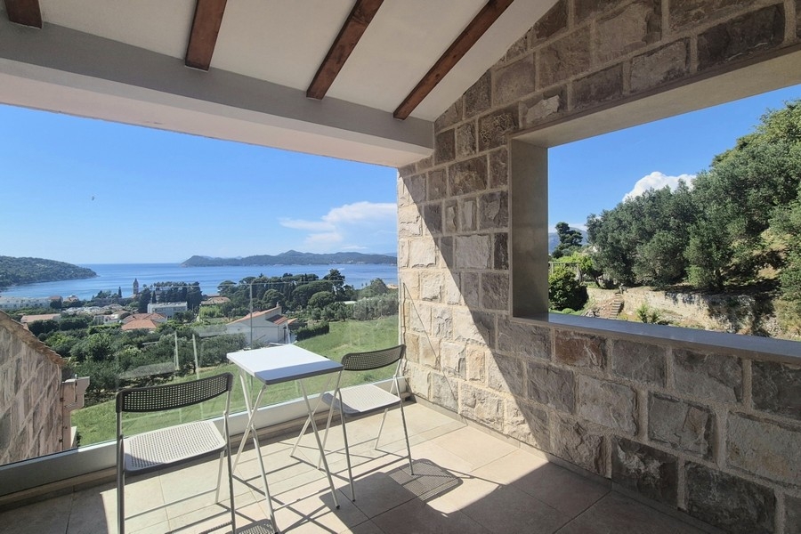 Covered terrace with sea views in Croatia