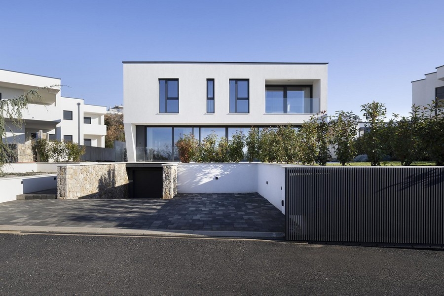 Modern villa with garage in Crikvenica