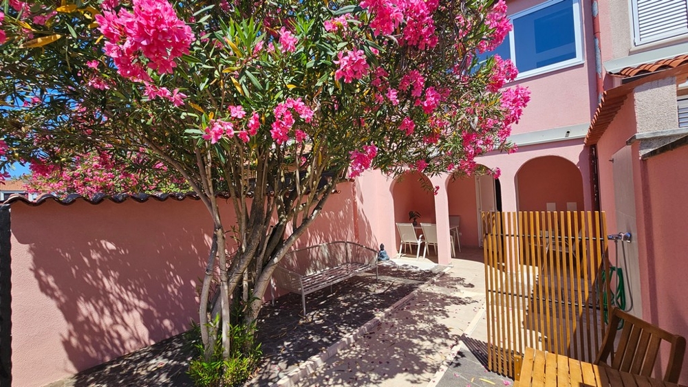 Terraced house with terrace in Mareda Croatia