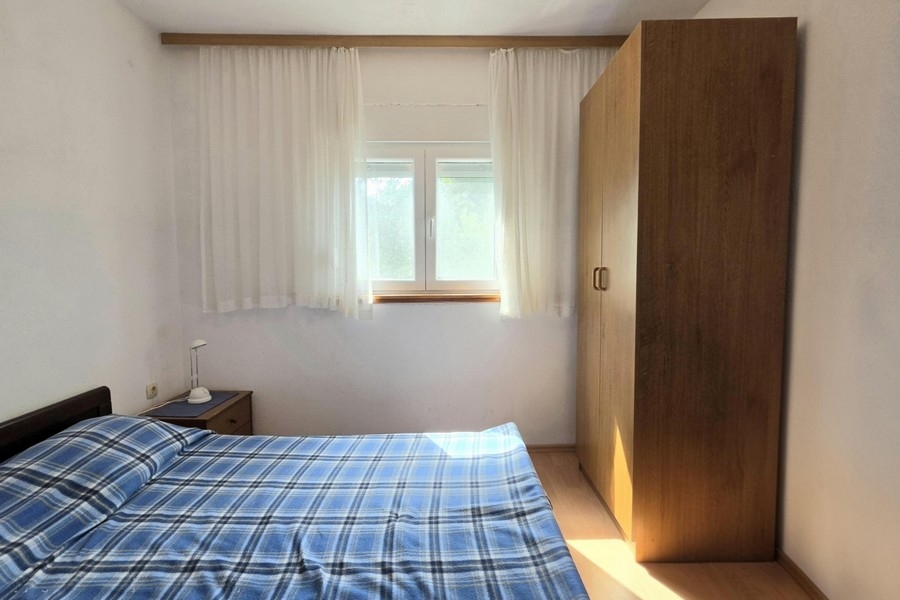 Bedroom with double bed
