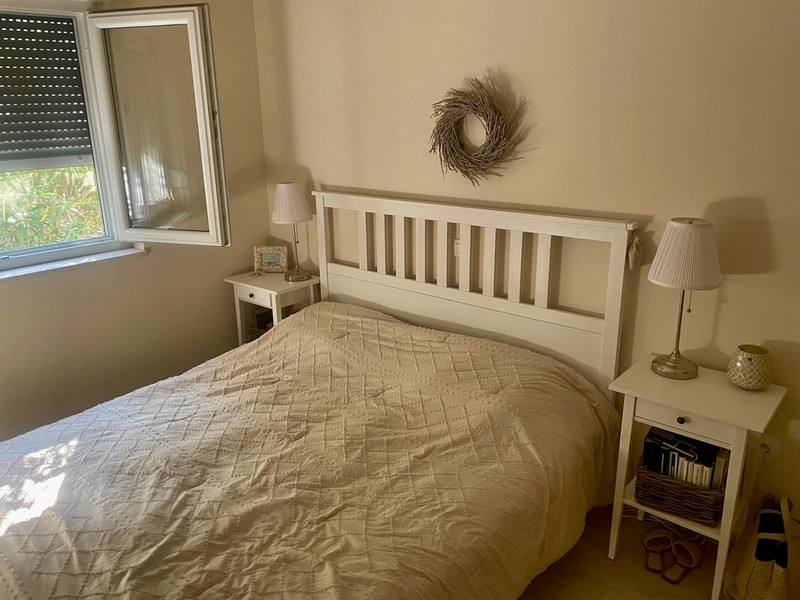 Bedroom with double bed