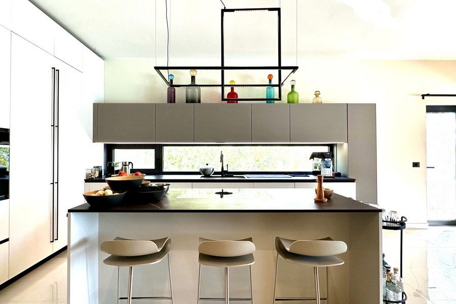 Open kitchen with island and bar stools