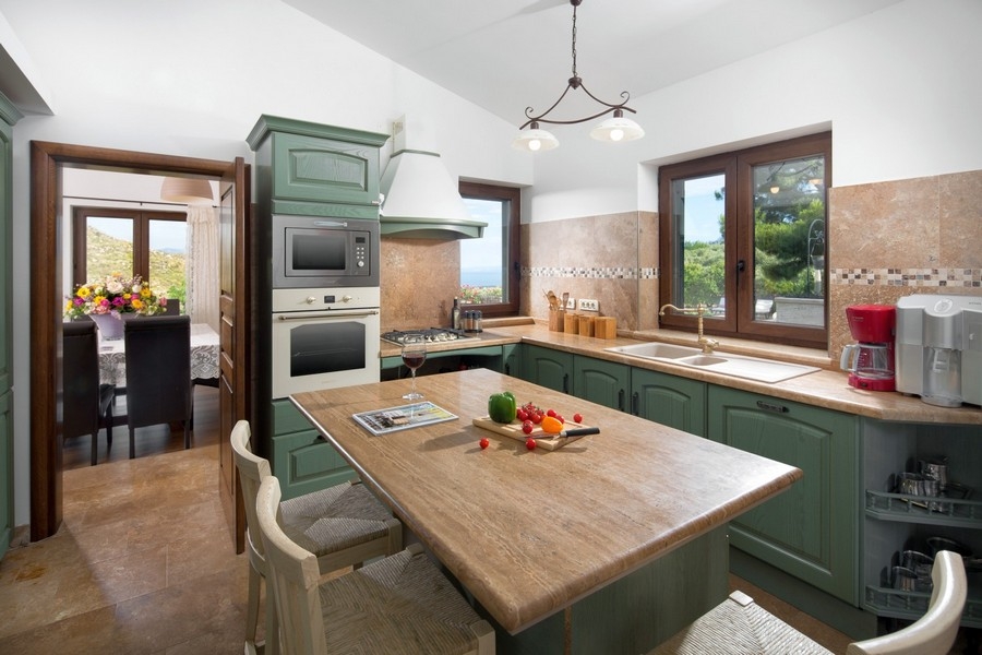 Kitchen with cooking island
