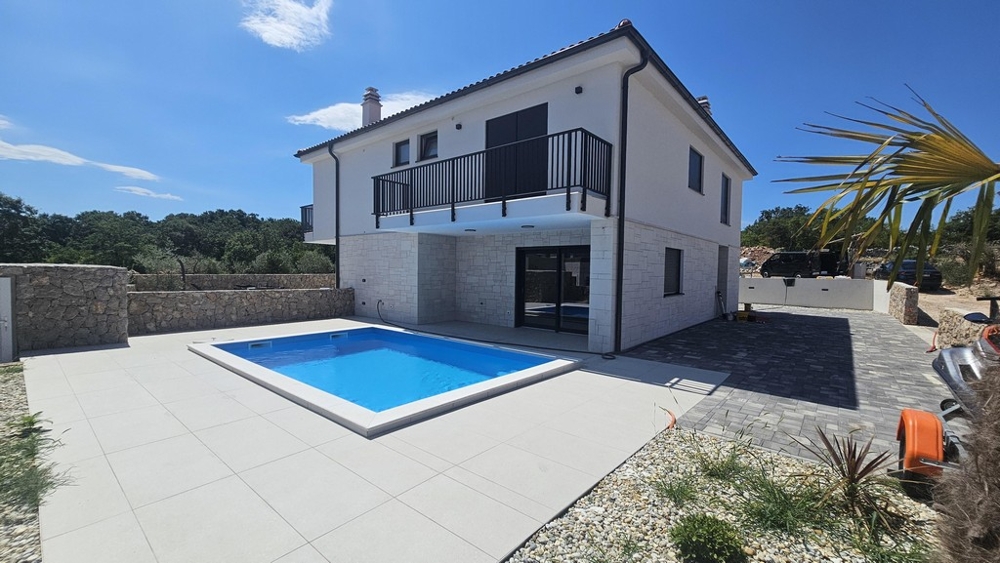 Newly built house with pool and terrace in Malinska
