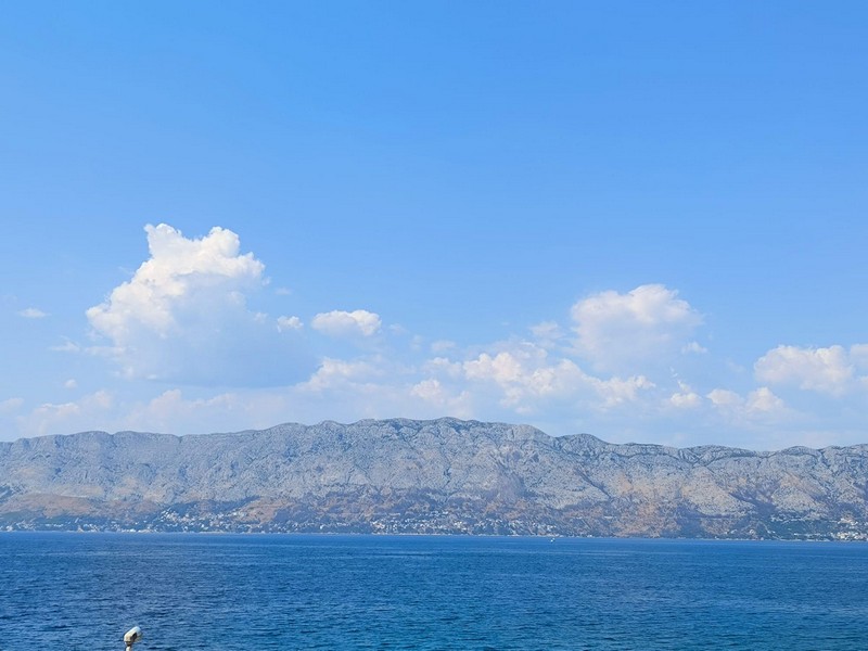 Sea view of the Bracer Canal and Biokovo from house H4090 in Povlja