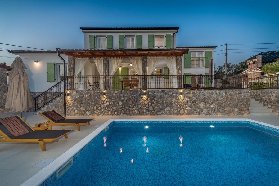 Buy a house Croatia - Panorama Scouting H4092.