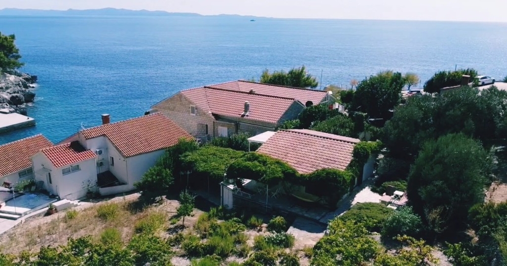 Buy a house in Croatia - House in Podobuce on Peljesac close to the beach