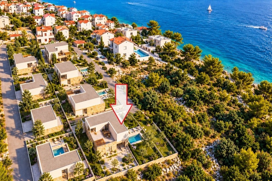 Location of the villa in Rogoznica near the sea