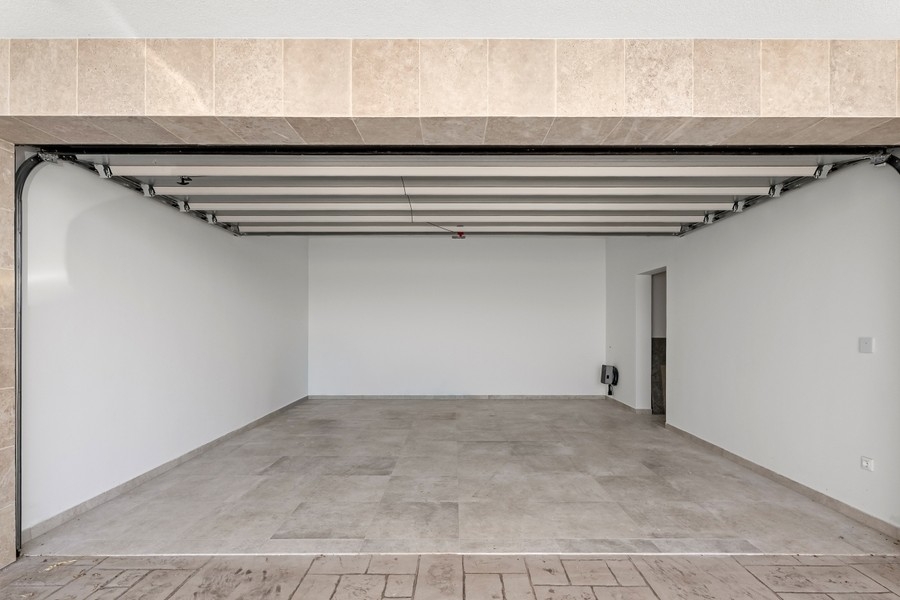 Garage in the basement
