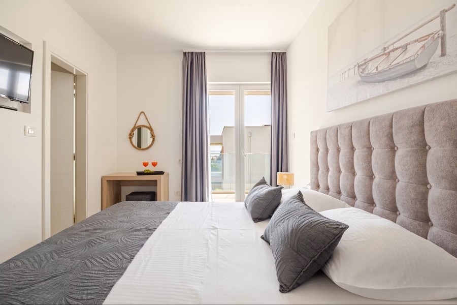 Bedroom with balcony door
