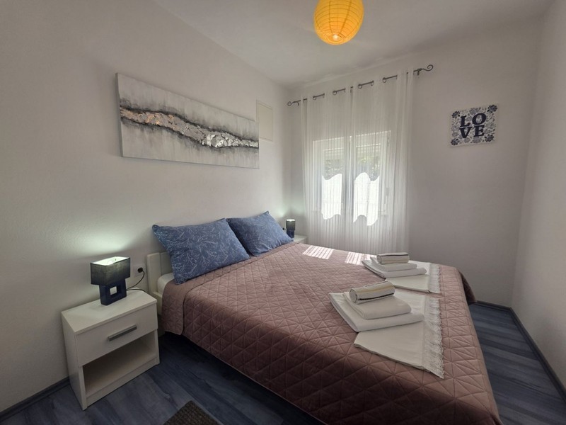 Bedroom with double bed