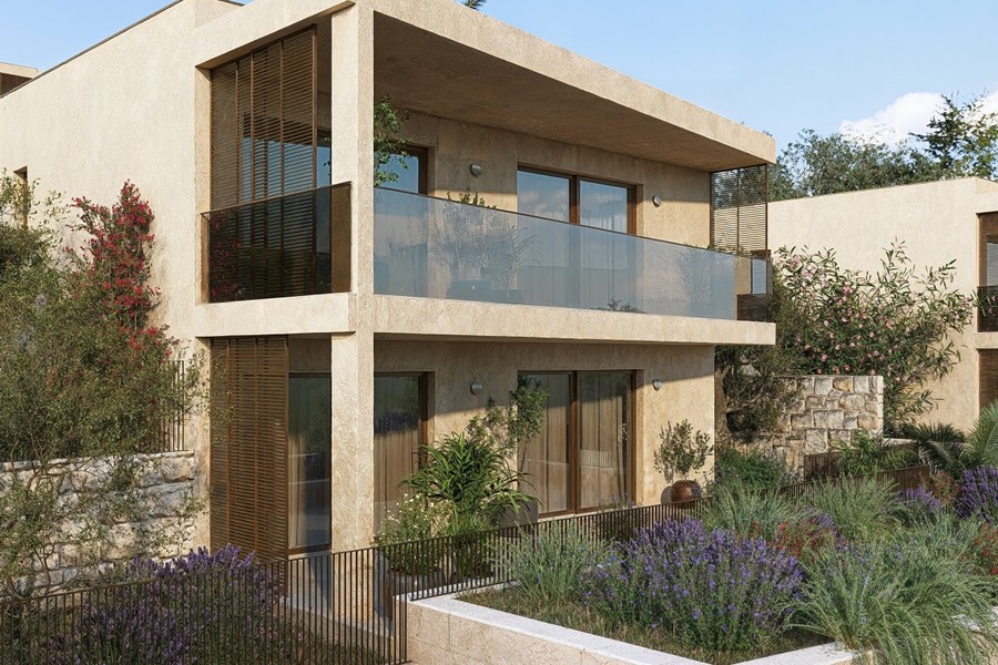 Side view with large glass surfaces