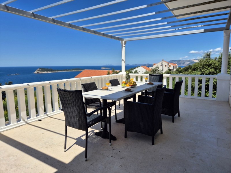 Villa with sea view in Cavtat