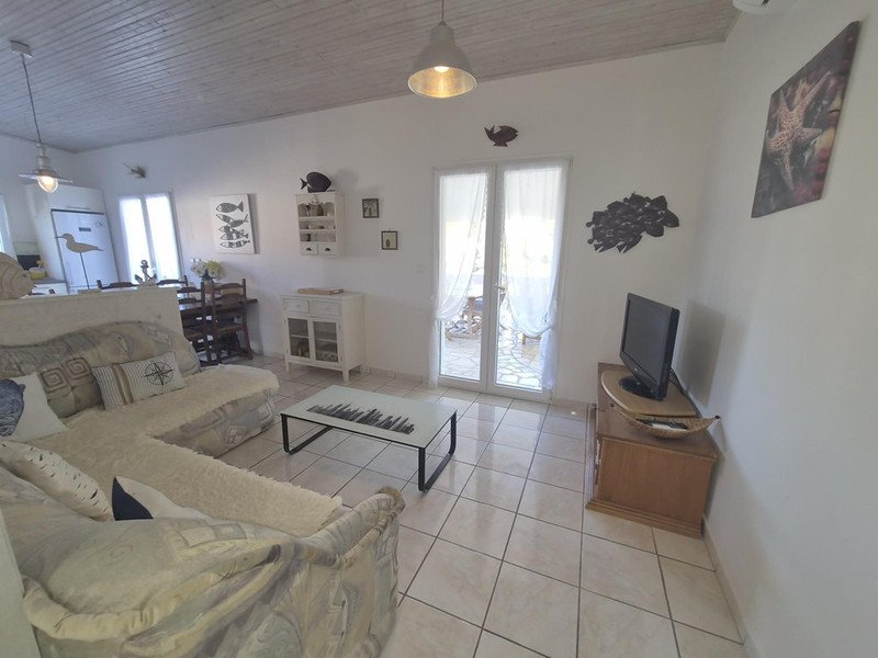 Living room with exit to the terrace
