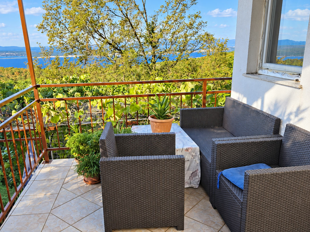 House with terrace and sea view in Crikvenica