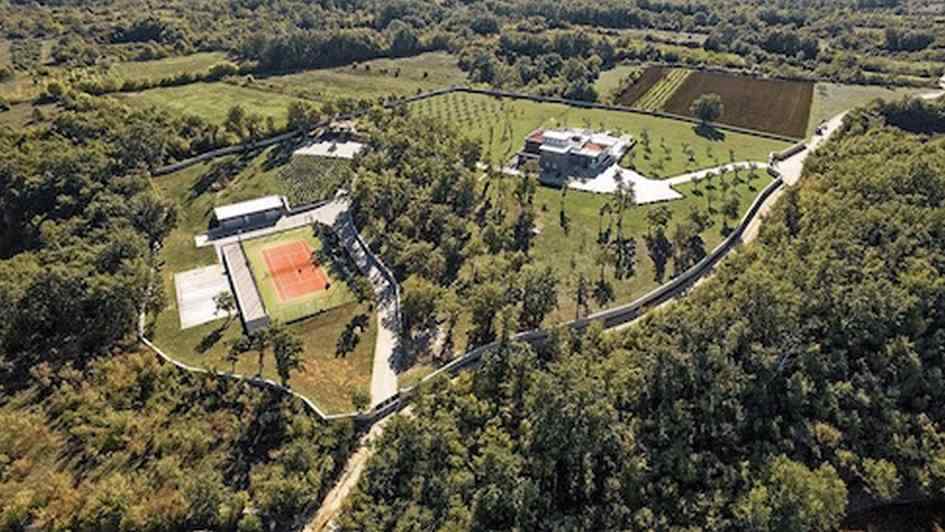 The entire area of ​​the villa for sale in Istria offers excellent privacy