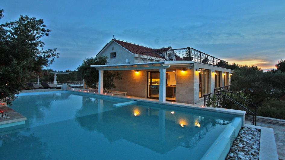 Buy property in Croatia on the island of Brac - luxury villa with a large plot.