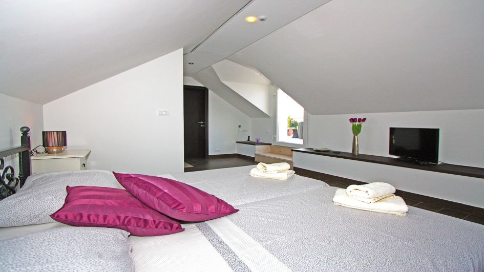 One of the bedrooms. Property offer H622 Croatia.