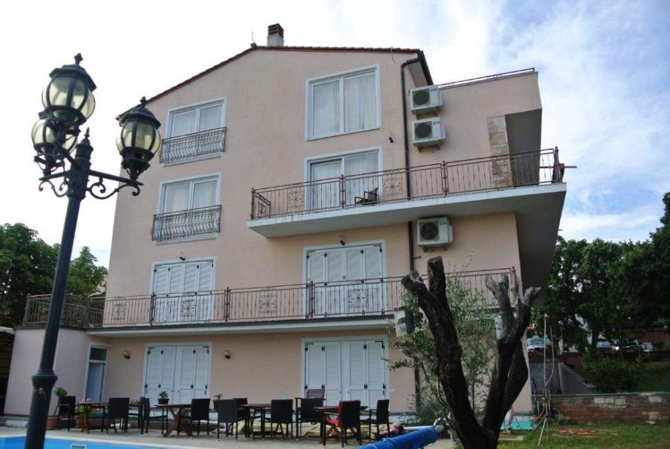 Another view from the outside of the small hotel near Pula that is for sale