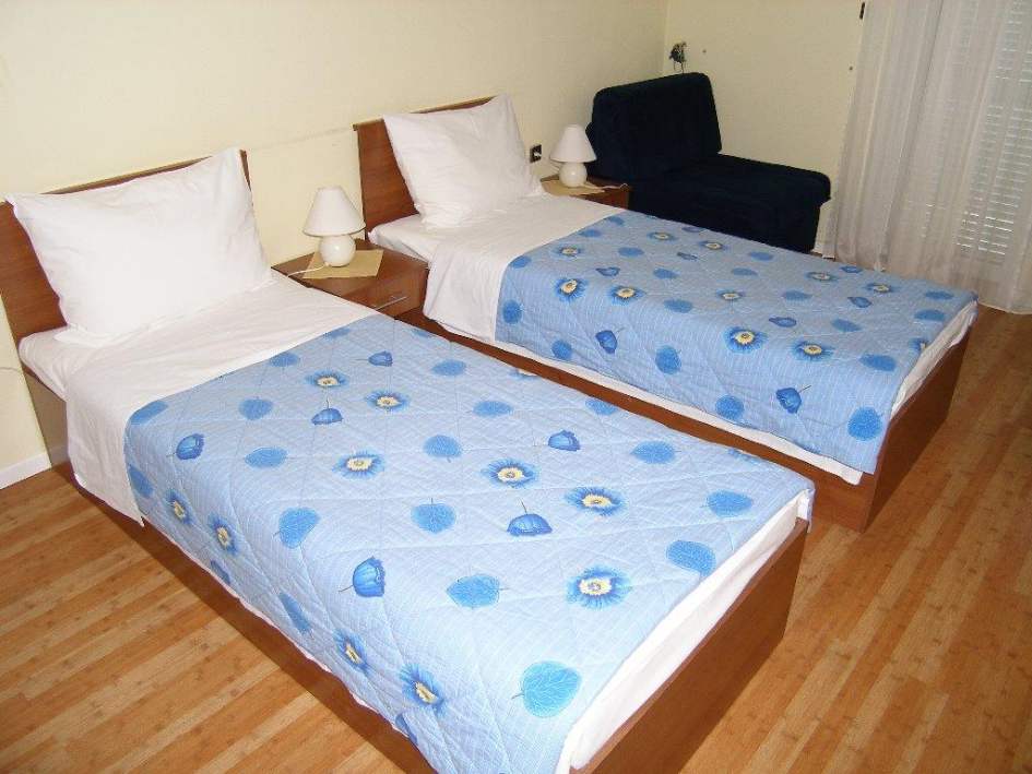 Another example of the 16 rooms