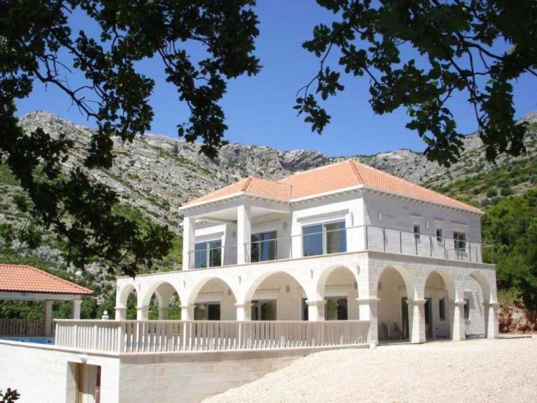 Luxury villa on Peljesac in Croatia for sale.
