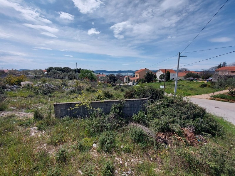 Building land in Dalmatia for sale.