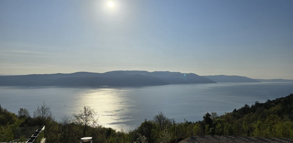 Sea view of the property G482 near Plomin in Croatia - Panorama Scouting.
