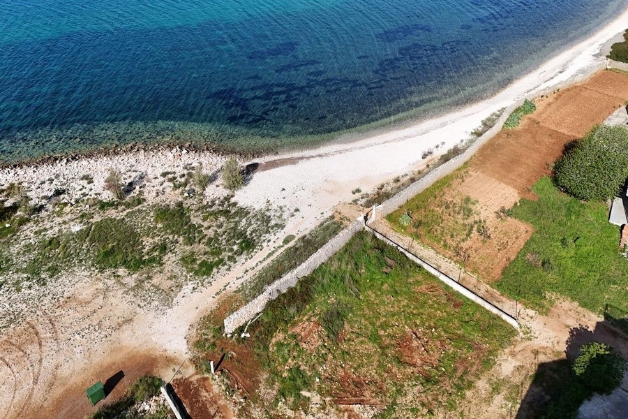 Building plot G488 in the 1st row to the sea.