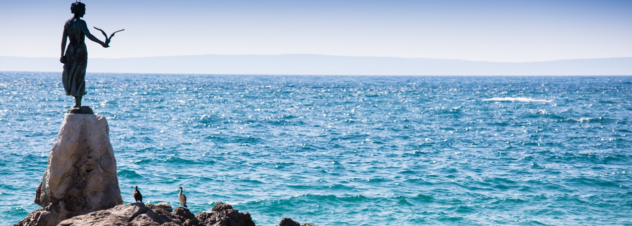 Buy villas, houses, apartments and penthouses in Opatija.