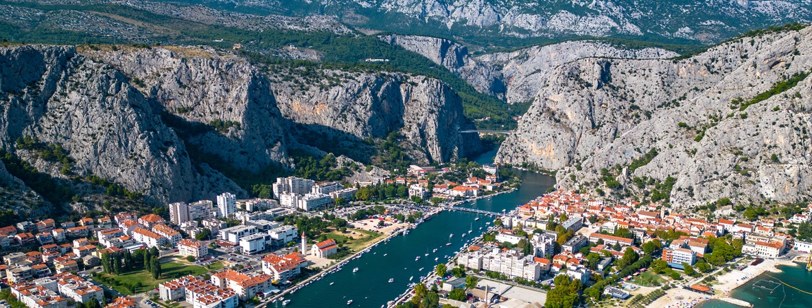 Real estate Omis, Croatia - Panorama Scouting.