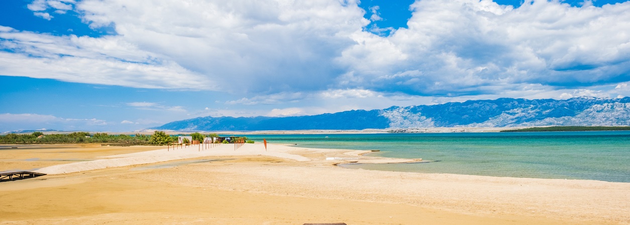 Real estate Vir Island and Nin region